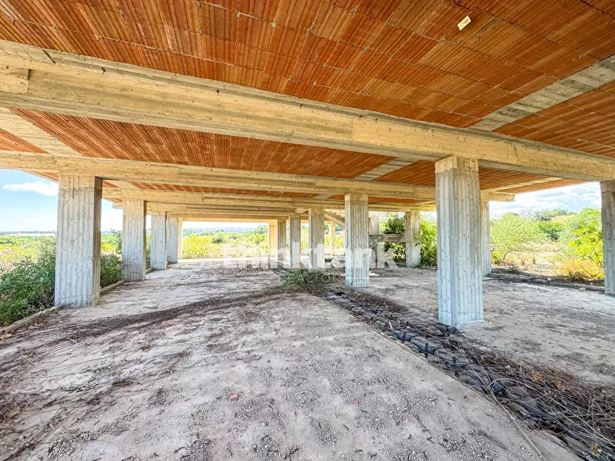 Immagine 17 di Palazzo in vendita  in Viale Edoardo Garrone a Buccheri