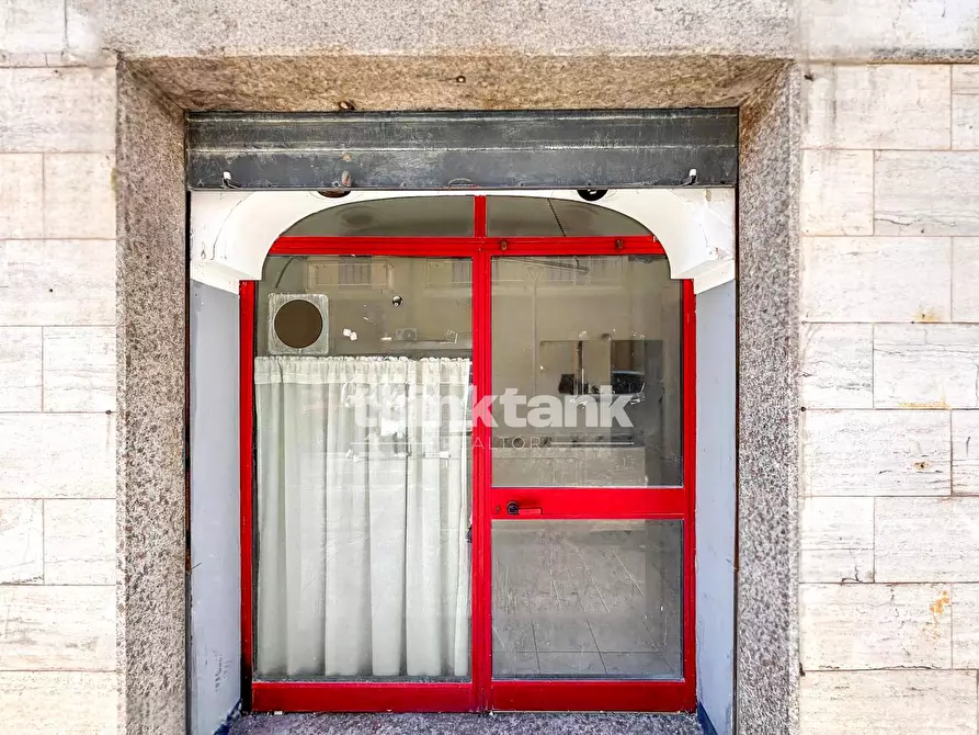 Immagine 2 di Attività commerciale in vendita  in Via Piave a Siracusa