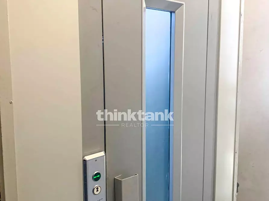 Immagine 9 di Appartamento in vendita  in Via Milano 60 a Catania