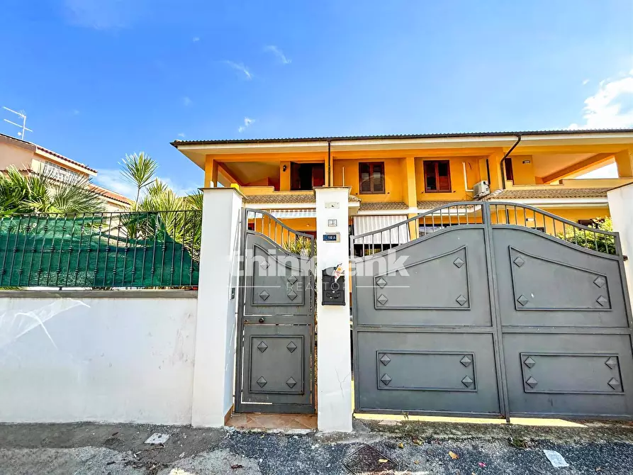 Immagine 44 di Villetta a schiera in vendita  in Via Selinunte a Siracusa