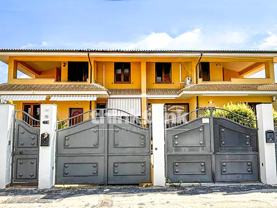 Immagine 43 di Villetta a schiera in vendita  in Via Selinunte a Siracusa