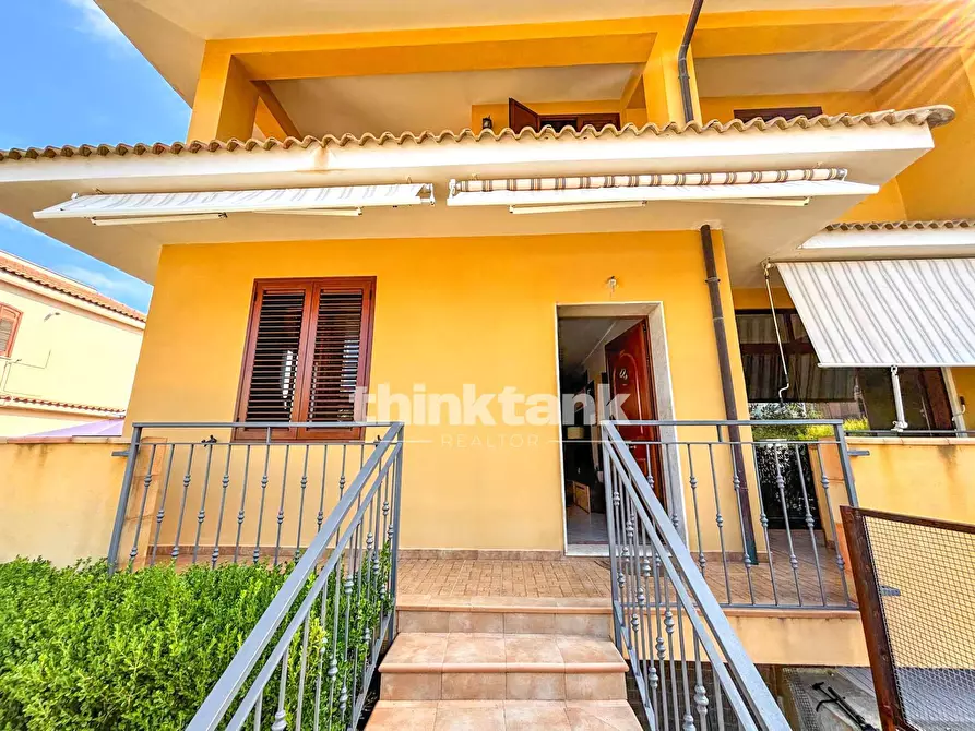 Immagine 3 di Villetta a schiera in vendita  in Via Selinunte a Siracusa