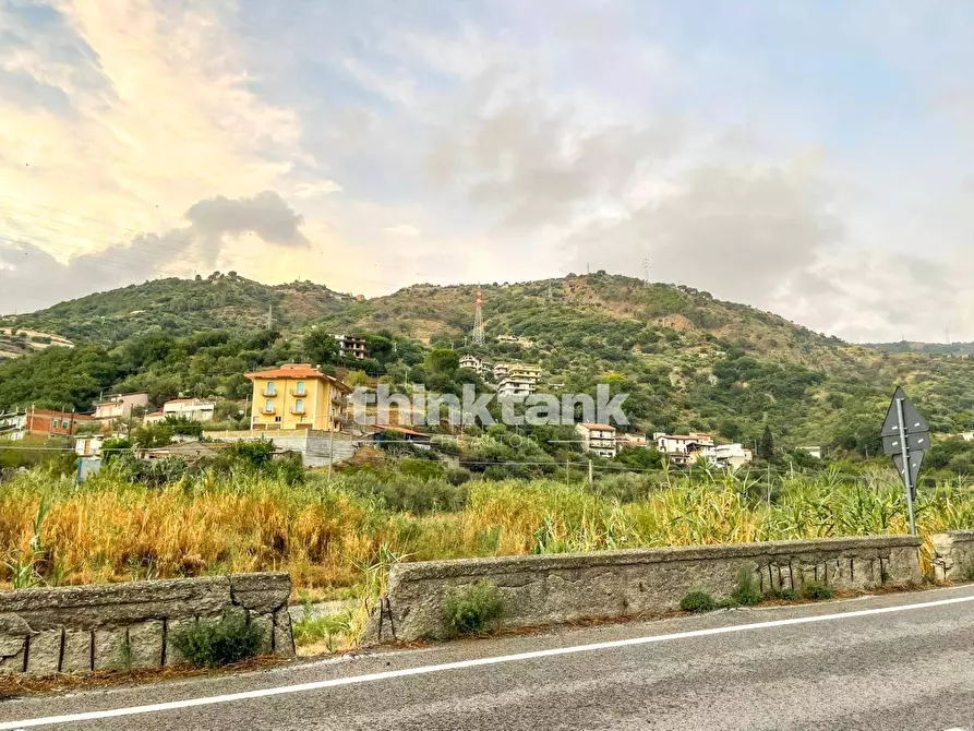 Immagine 7 di Villa in vendita  in via santa maria del tindari a Brolo