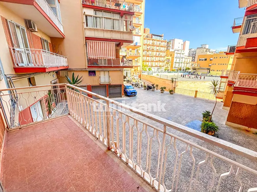 Immagine 11 di Appartamento in vendita  in Viale Teocrito a Siracusa