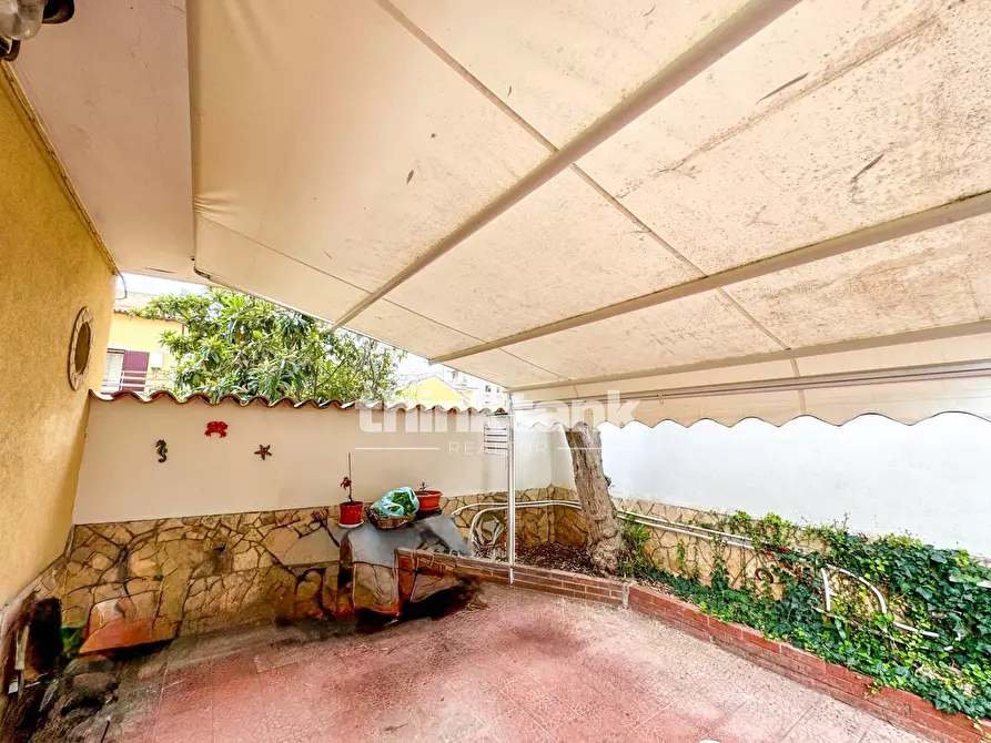 Immagine 21 di Villa in vendita  in Via Turchia a Siracusa