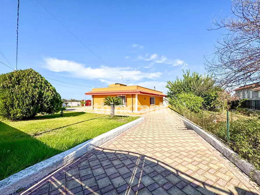 Immagine 3 di Villa in vendita  in Via  Capuana 11 a Buccheri