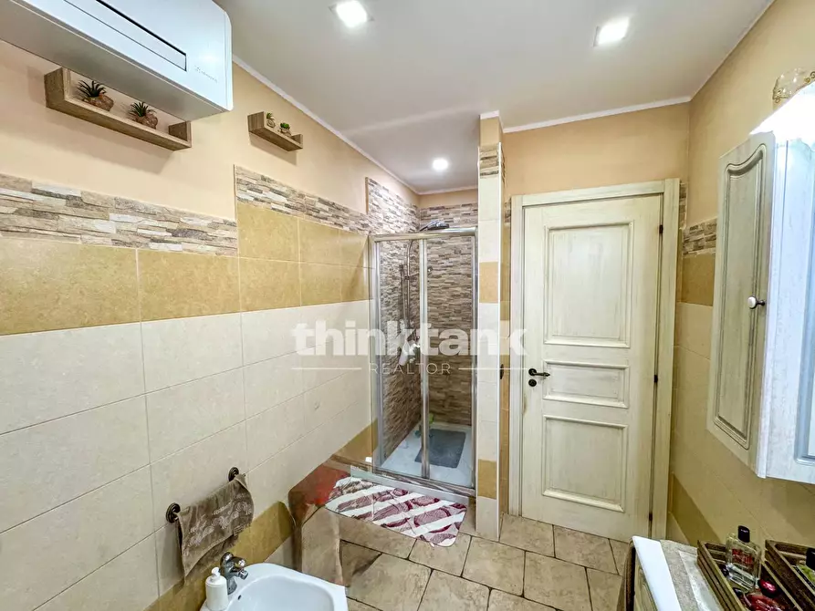 Immagine 16 di Villa in vendita  in Via  Capuana 11 a Buccheri