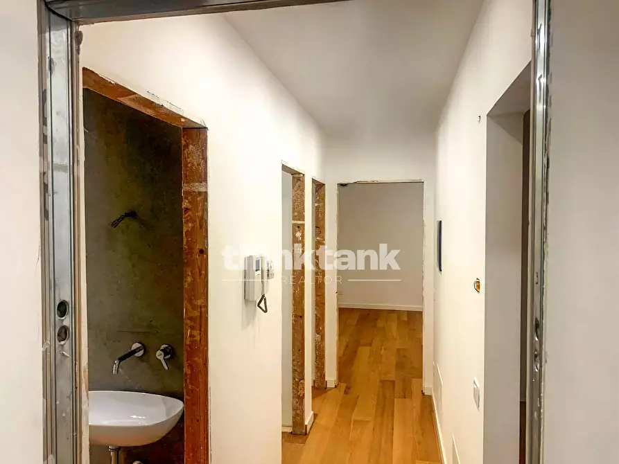 Immagine 5 di Appartamento in vendita  in Via Battello snc a Catania