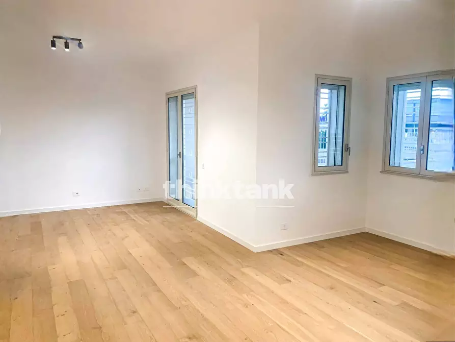 Immagine 4 di Appartamento in vendita  in Via Battello snc a Catania