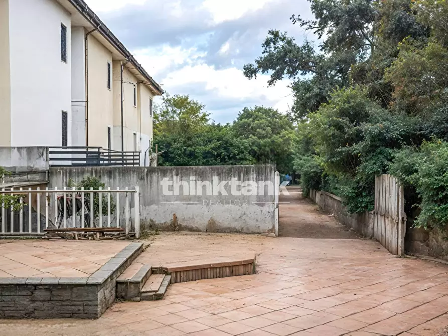 Immagine 2 di Villetta a schiera in vendita  in Via del Bosco a Gravina Di Catania