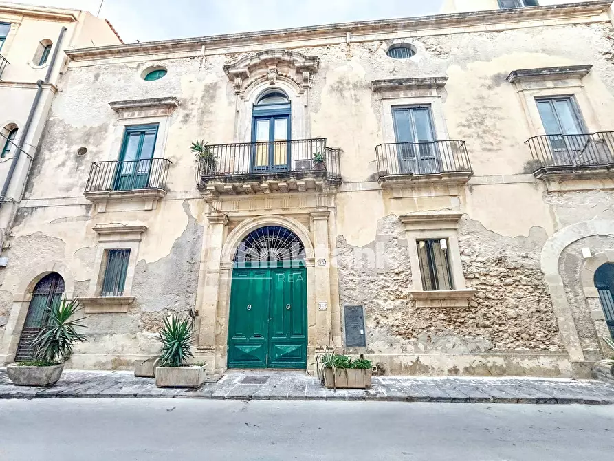 Immagine 1 di Casa semindipendente in vendita  in Via Vittorio Veneto a Siracusa