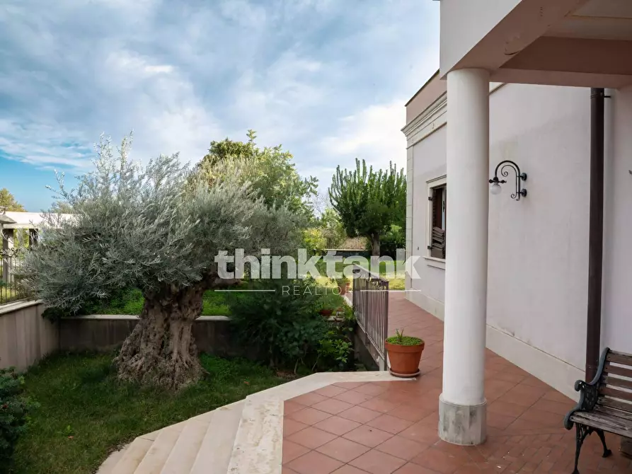 Immagine 7 di Villa in vendita  in Via Spirito Santo a Aci Sant'antonio