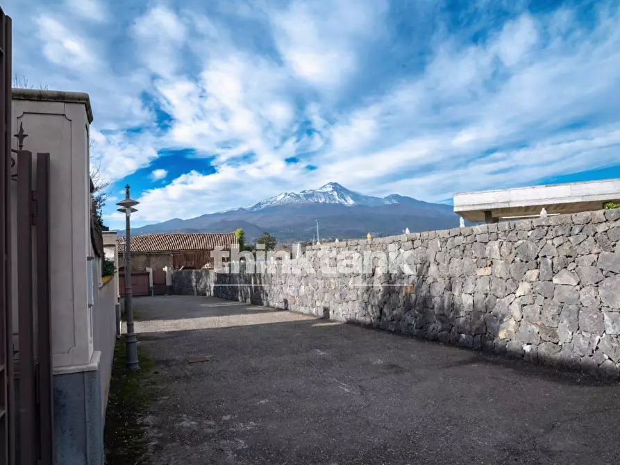 Immagine 22 di Villa in vendita  in Via Spirito Santo a Aci Sant'antonio