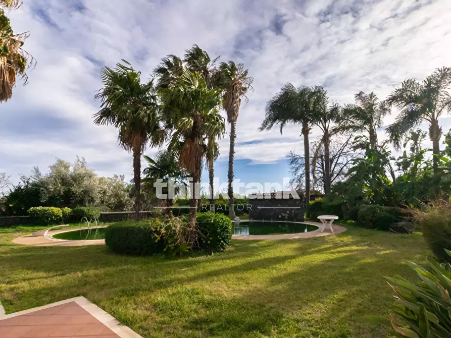 Immagine 5 di Villa in vendita  in Via Spirito Santo a Aci Sant'antonio