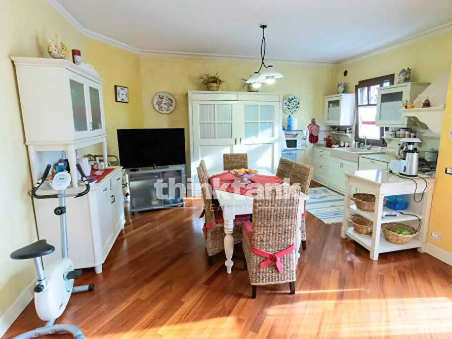 Immagine 10 di Villa in vendita  in Via Spirito Santo a Aci Sant'antonio