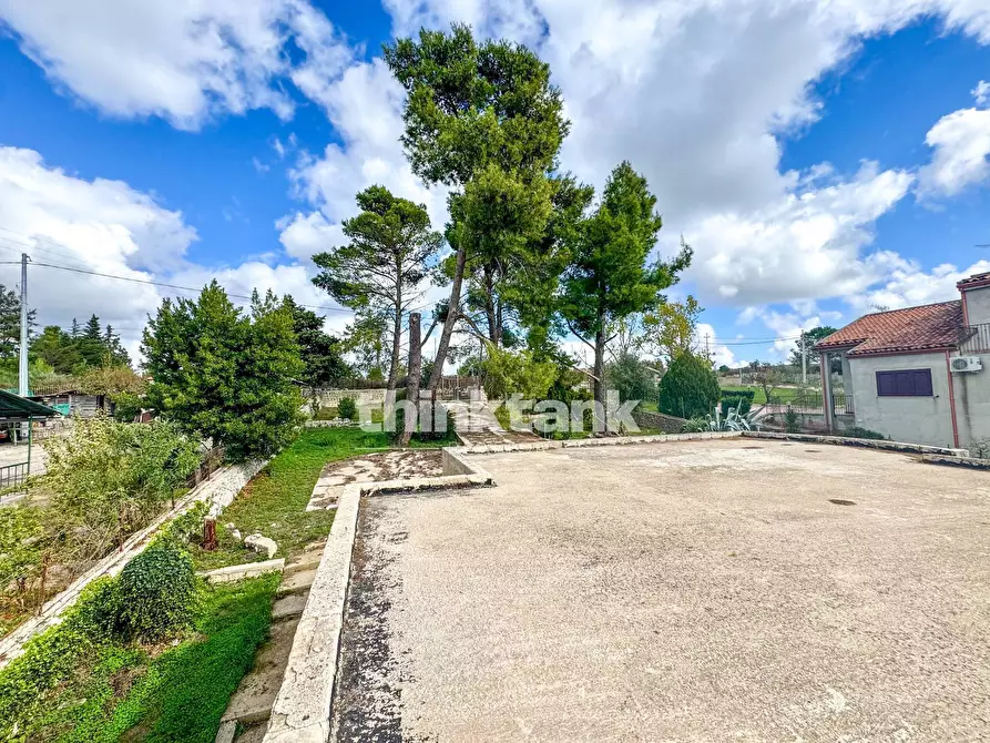 Immagine 10 di Villa in vendita  in strada provinciale 4 a Avola