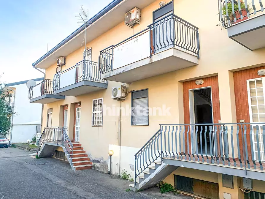 Immagine 22 di Villetta a schiera in vendita  in Via Marco Polo 40 a Riposto