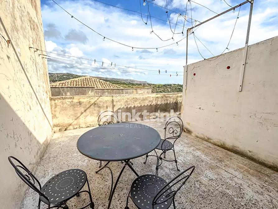 Immagine 2 di Appartamento in vendita  in Via Principe Umberto a Noto