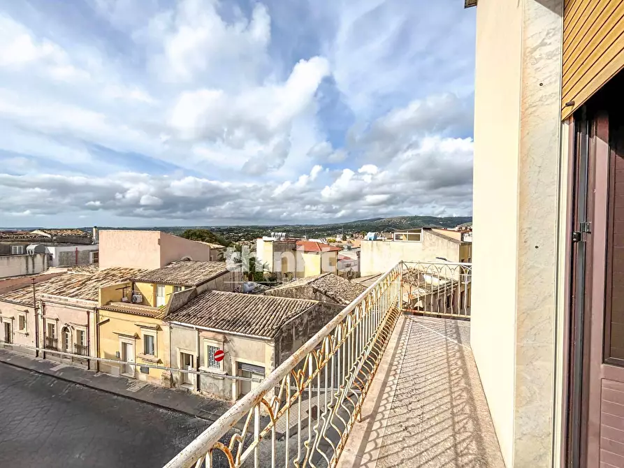 Immagine 20 di Appartamento in vendita  in Via Principe Umberto a Noto
