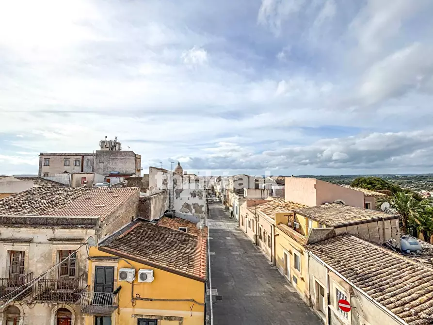 Immagine 22 di Appartamento in vendita  in Via Principe Umberto a Noto