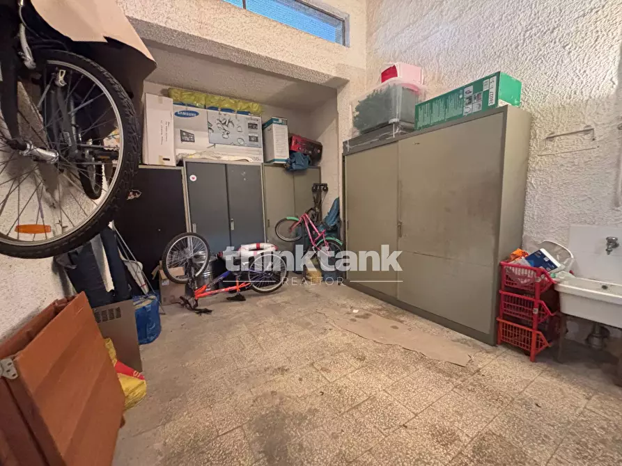 Immagine 4 di Box auto in vendita  in Via Euopa a Siracusa