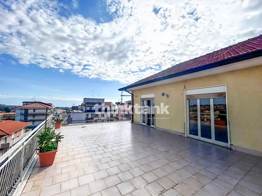 Immagine 1 di Attico in vendita  in Via Vittorio Emanuele a Gravina Di Catania