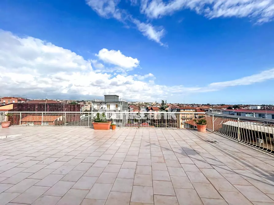 Immagine 3 di Attico in vendita  in Via Vittorio Emanuele a Gravina Di Catania