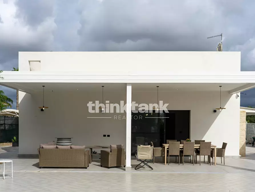 Immagine 11 di Villa in vendita  in Via Ucca Marina snc a Ispica