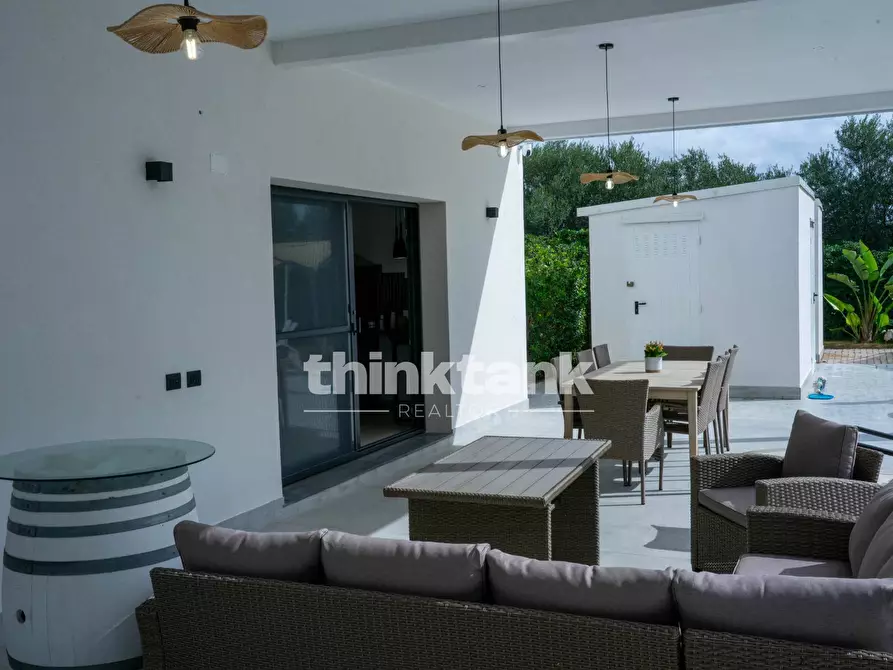 Immagine 13 di Villa in vendita  in Via Ucca Marina snc a Ispica
