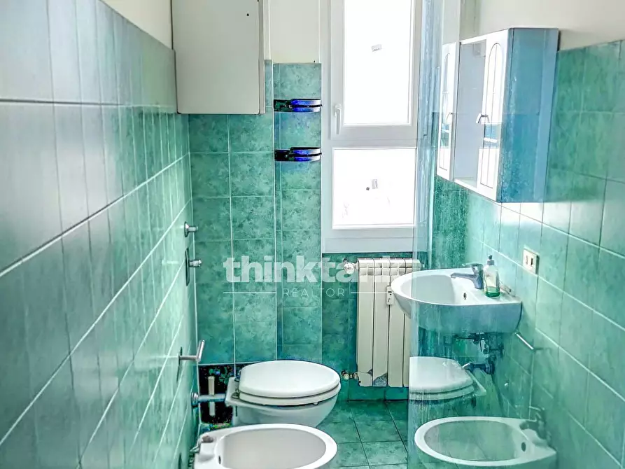 Immagine 11 di Appartamento in vendita  in Piazza Sire Raul 3 a Milano