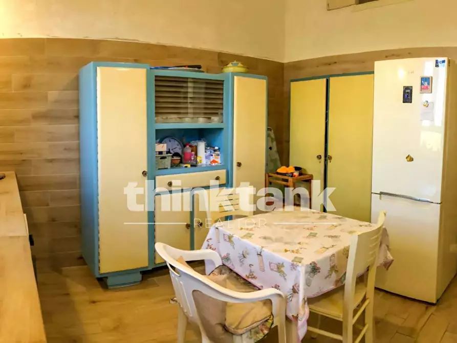 Immagine 10 di Villa in vendita  in Via Del Bosco a Gravina Di Catania