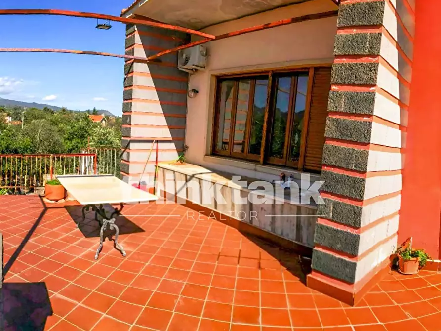 Immagine 21 di Villa in vendita  in Via Del Bosco a Gravina Di Catania