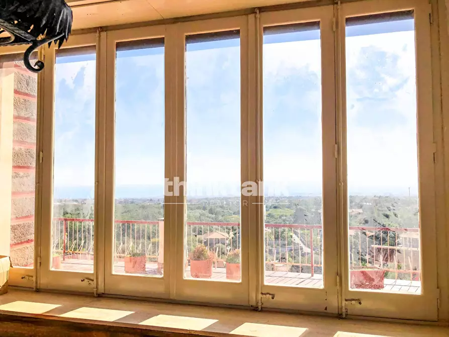 Immagine 14 di Villa in vendita  in Via Del Bosco a Gravina Di Catania