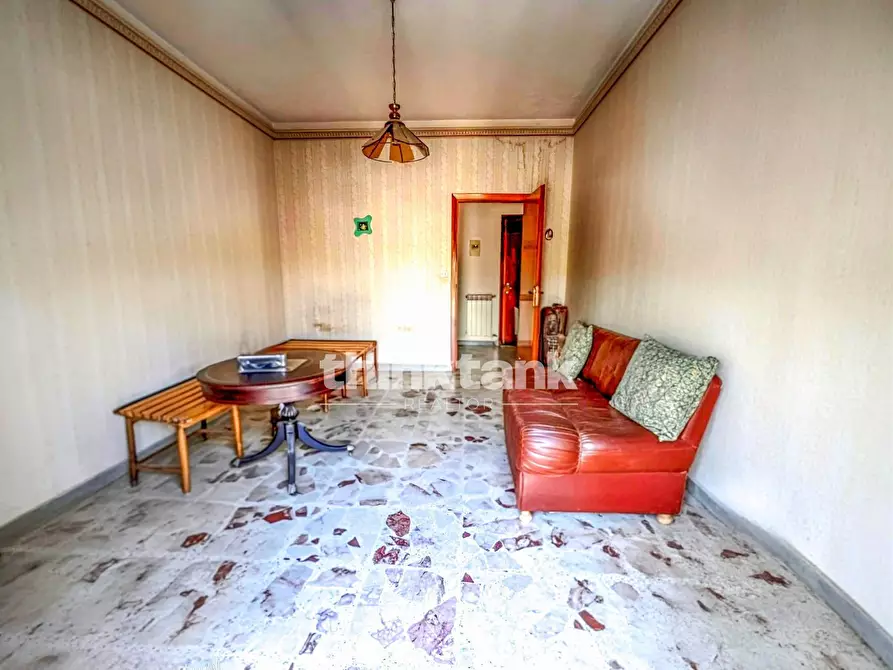 Immagine 4 di Appartamento in vendita  in Via Carlo Marx a Adrano