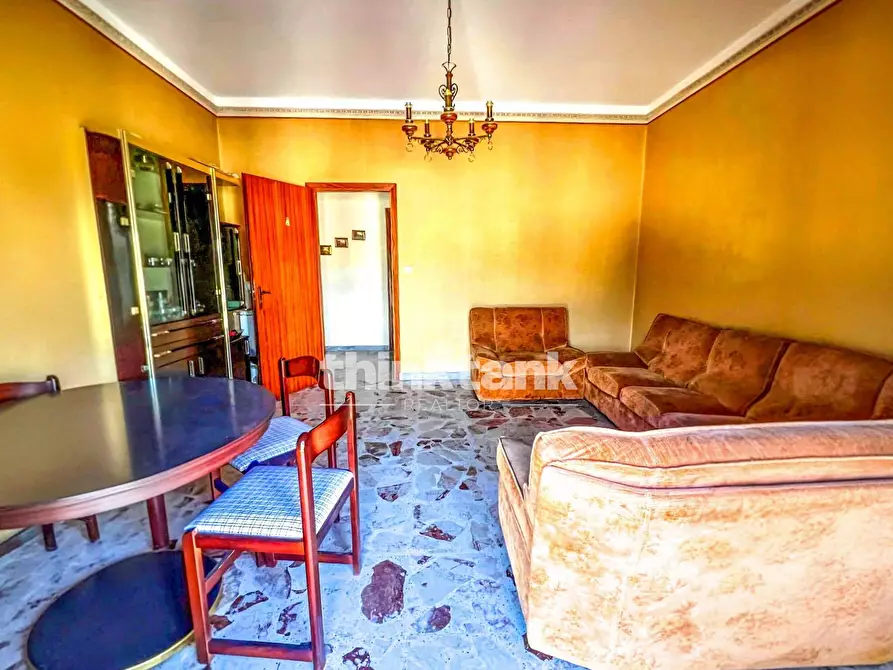 Immagine 3 di Appartamento in vendita  in Via Carlo Marx a Adrano