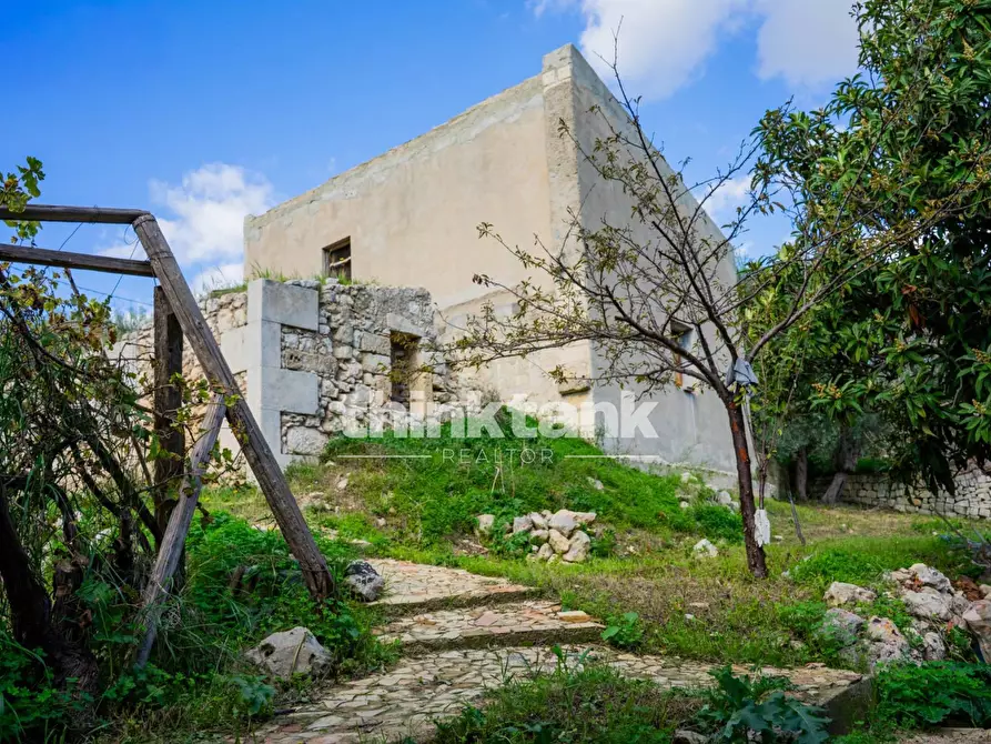 Immagine 38 di Terreno residenziale in vendita  in Via delle Ginestra a Avola