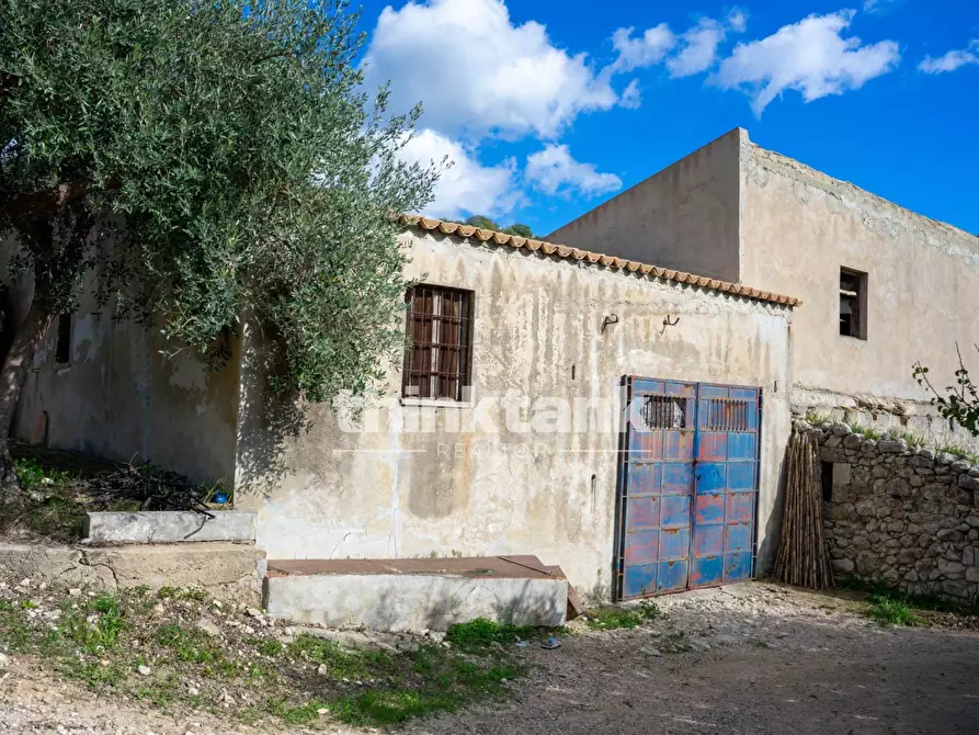 Immagine 16 di Terreno residenziale in vendita  in Via delle Ginestra a Avola