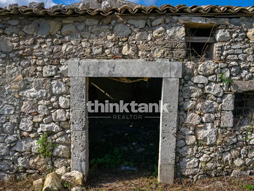 Immagine 43 di Terreno residenziale in vendita  in Via delle Ginestra a Avola