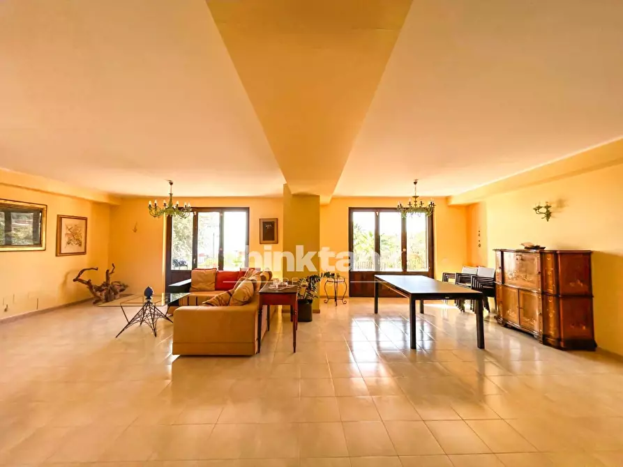 Immagine 42 di Villa in vendita  in Via Nizzeti ì a Valverde