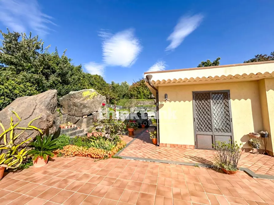 Immagine 8 di Villa in vendita  in Via Nizzeti ì a Valverde