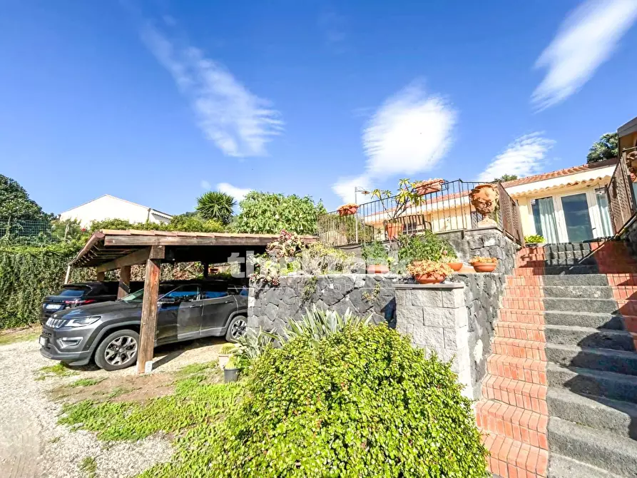 Immagine 3 di Villa in vendita  in Via Nizzeti ì a Valverde