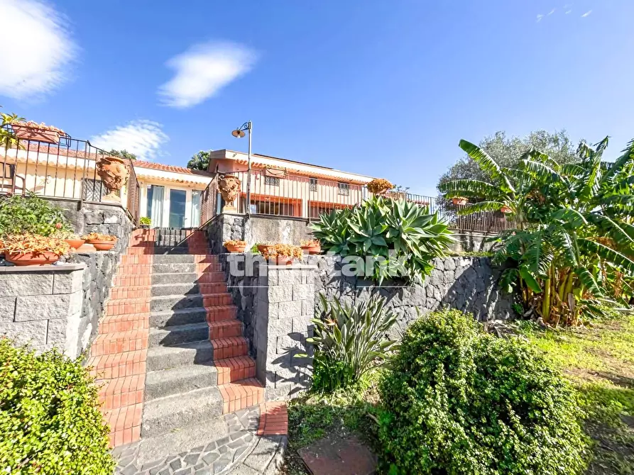 Immagine 1 di Villa in vendita  in Via Nizzeti ì a Valverde