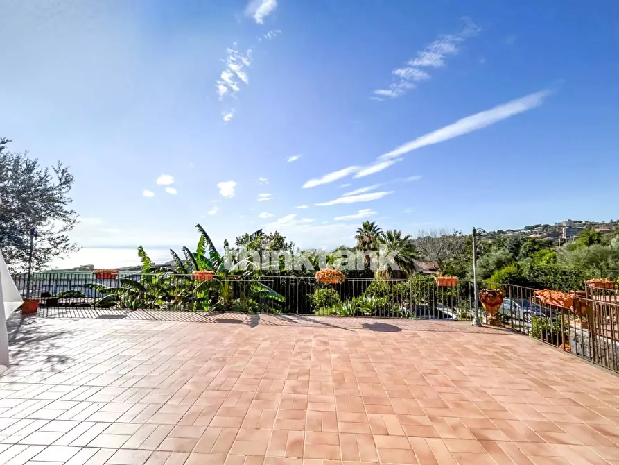 Immagine 13 di Villa in vendita  in Via Nizzeti ì a Valverde