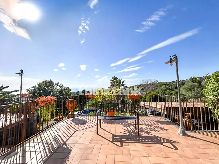 Immagine 61 di Villa in vendita  in Via Nizzeti ì a Valverde