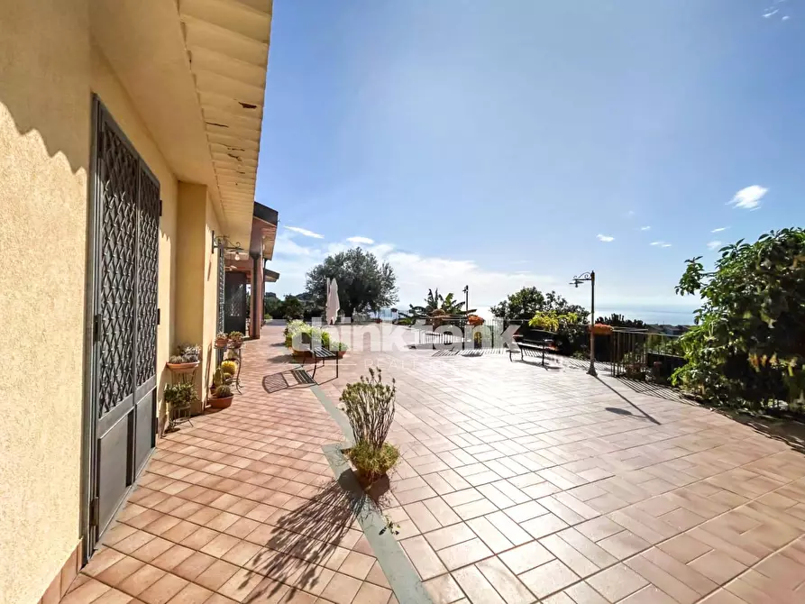 Immagine 12 di Villa in vendita  in Via Nizzeti ì a Valverde