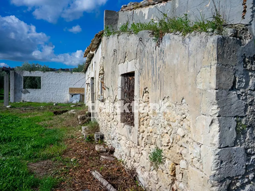 Immagine 4 di Rustico / casale in vendita  in Via della ginestra a Avola
