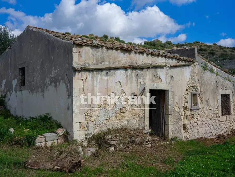 Immagine 12 di Rustico / casale in vendita  in Via della ginestra a Avola