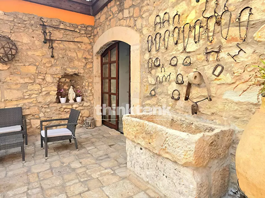 Immagine 49 di Rustico / casale in vendita  in SS115 Km4 a Vittoria