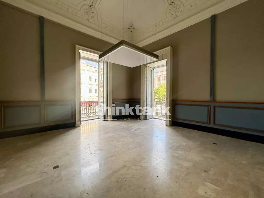 Immagine 11 di Palazzo in affitto  in Piazza Vincenzo Bellini a Catania