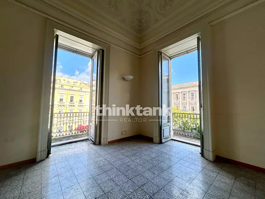 Immagine 8 di Palazzo in affitto  in Piazza Vincenzo Bellini a Catania